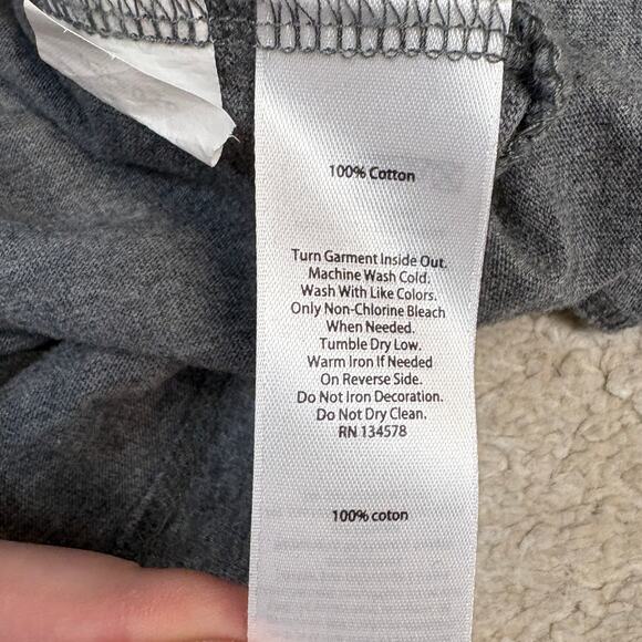 Vineyard Vines Christmas Holiday Woody Tree Graphic Pocket LS Shirt Size L - Picture 6 of 7